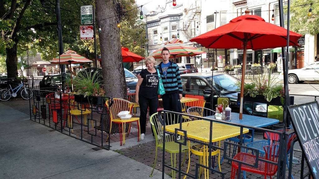 Kitschn on Roscoe | restaurant | 2005 W Roscoe St, Chicago, IL 60618, USA | 7732487372 OR +1 773-248-7372