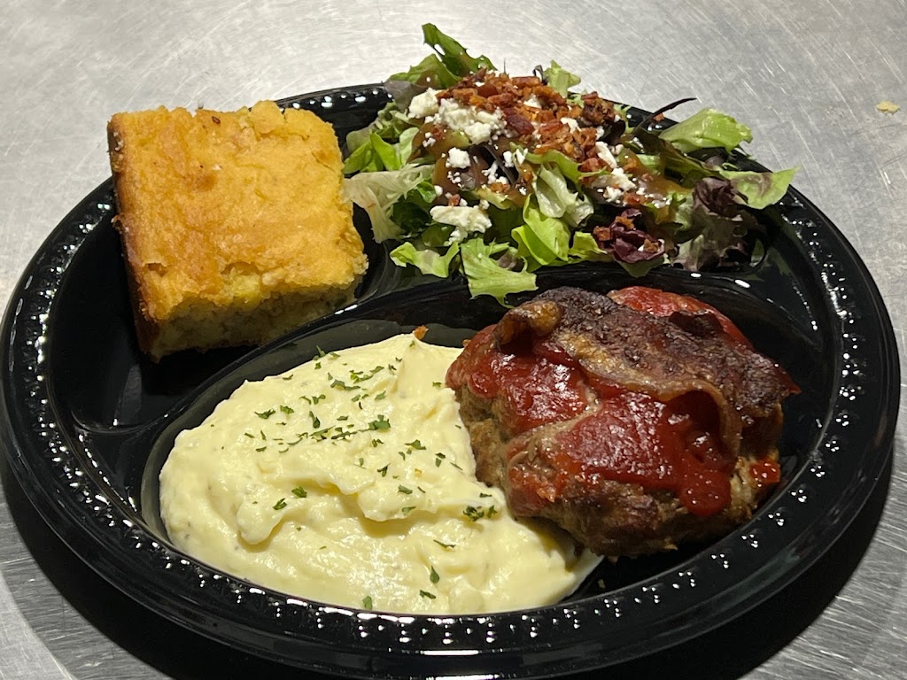 Miss Julie’s Market | restaurant | 930 Hall St, Wiggins, MS 39577, USA | 6013851701 OR +1 601-385-1701