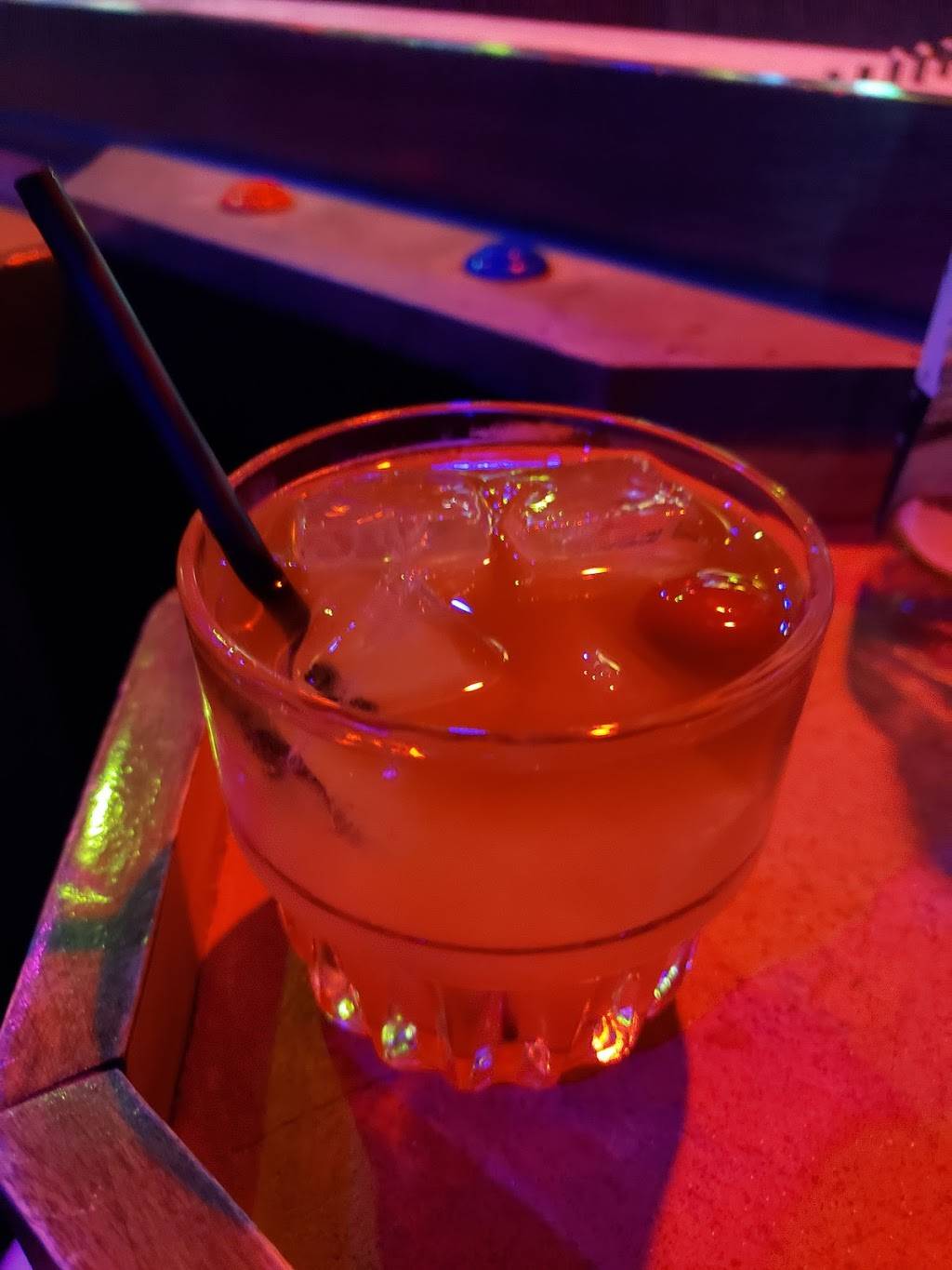 Dirty Bull Tavern | restaurant | 21797 Ventura Blvd, Woodland Hills, CA 91364, USA | 8186108308 OR +1 818-610-8308