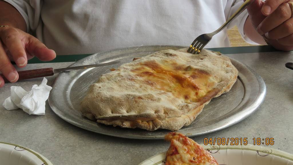 Borrillos Pizzeria and Beer & Wine Garden | restaurant | 88 San Marco Ave, St. Augustine, FL 32084, USA | 9048291133 OR +1 904-829-1133