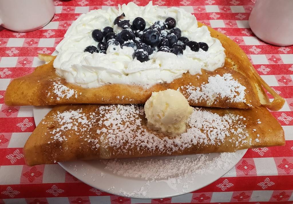 Ellens Danish Pancake House | restaurant | 272 Ave Of The Flags, Buellton, CA 93427, USA | 8056885312 OR +1 805-688-5312