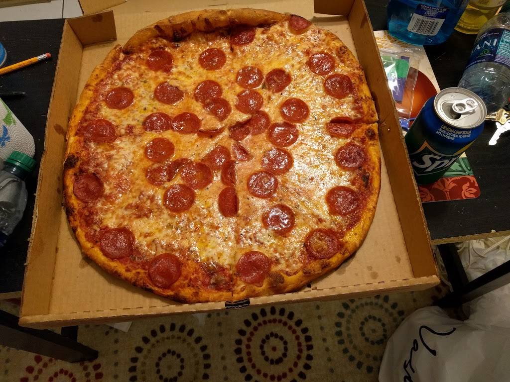 Giorgios New York Pizzeria | restaurant | 955 17th St, Vero Beach, FL 32960, USA | 7727783800 OR +1 772-778-3800