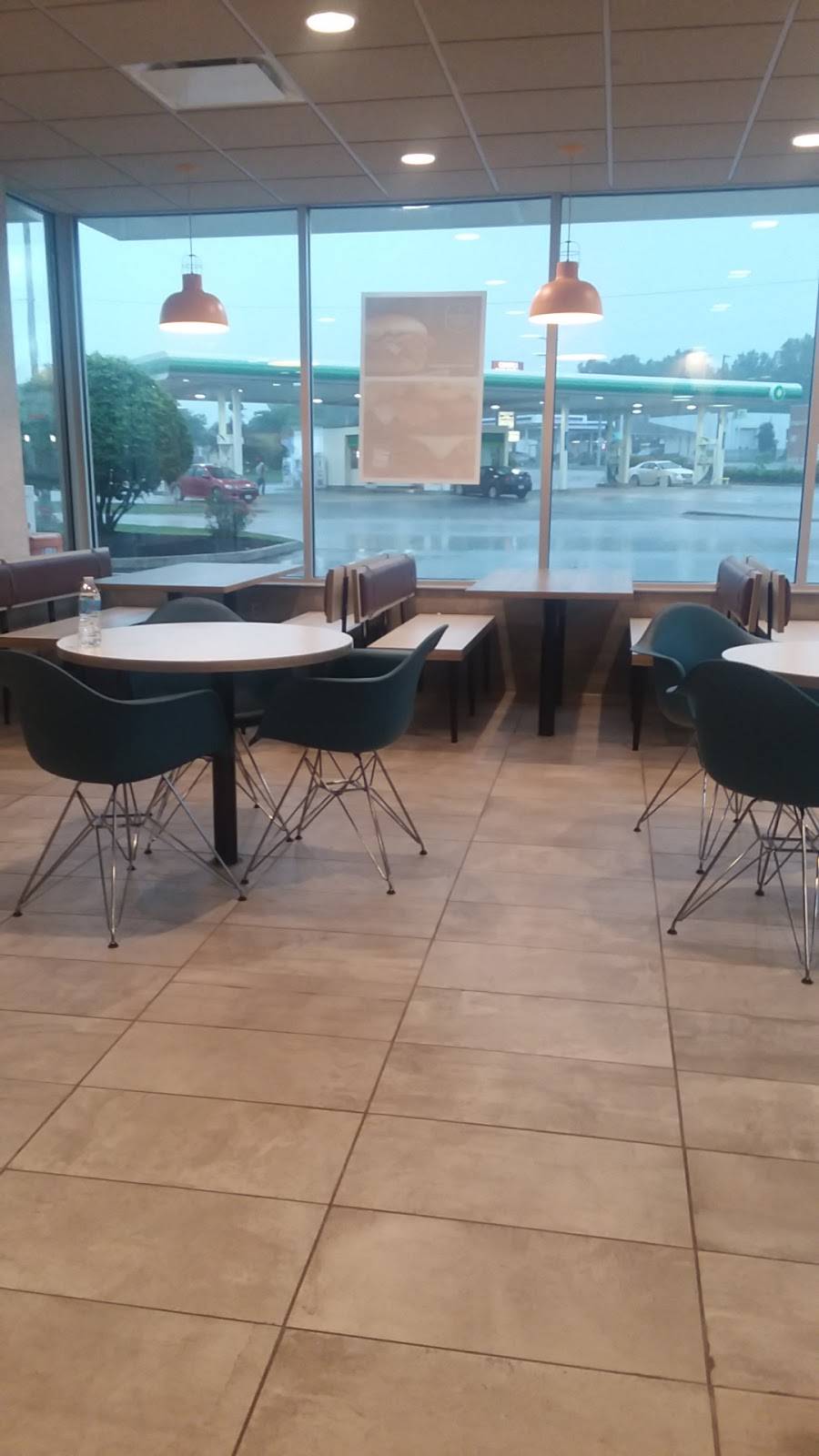 McDonalds | cafe | 2796 Robbins Ave, Niles, OH 44446, USA | 3305443077 OR +1 330-544-3077