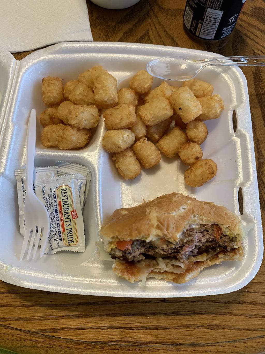 Dixie Maid Cafe | restaurant | 412 Memorial Blvd, Springfield, TN 37172, USA | 6153828990 OR +1 615-382-8990