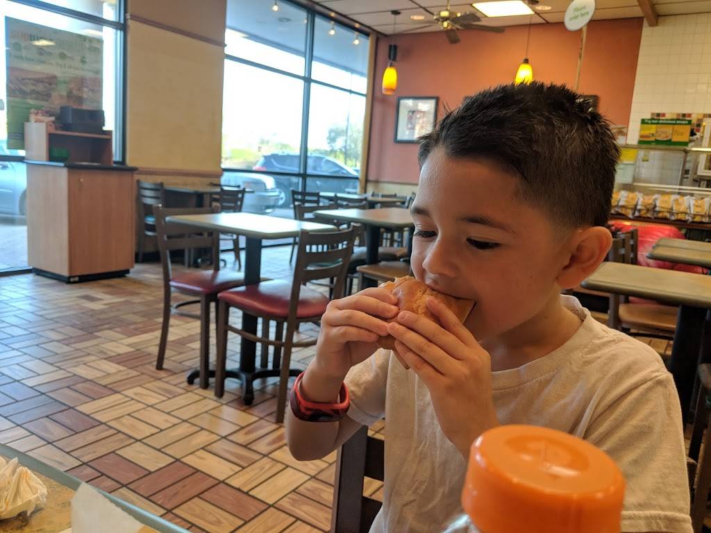 Subway | restaurant | 100 S Central Expressway, Richardson Heights Center Suite 64, Richardson, TX 75080, USA | 9726449740 OR +1 972-644-9740