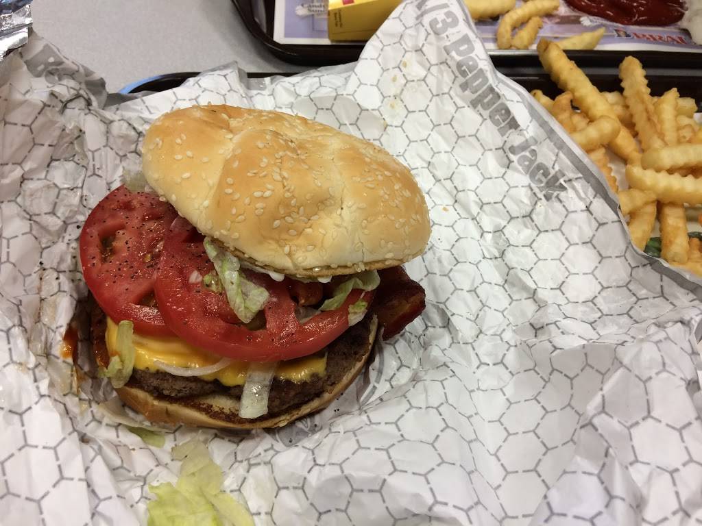 Braums Ice Cream & Burger Restaurant | restaurant | 1894 west 6th street, Fayetteville, AR 72701, USA | 4794446207 OR +1 479-444-6207