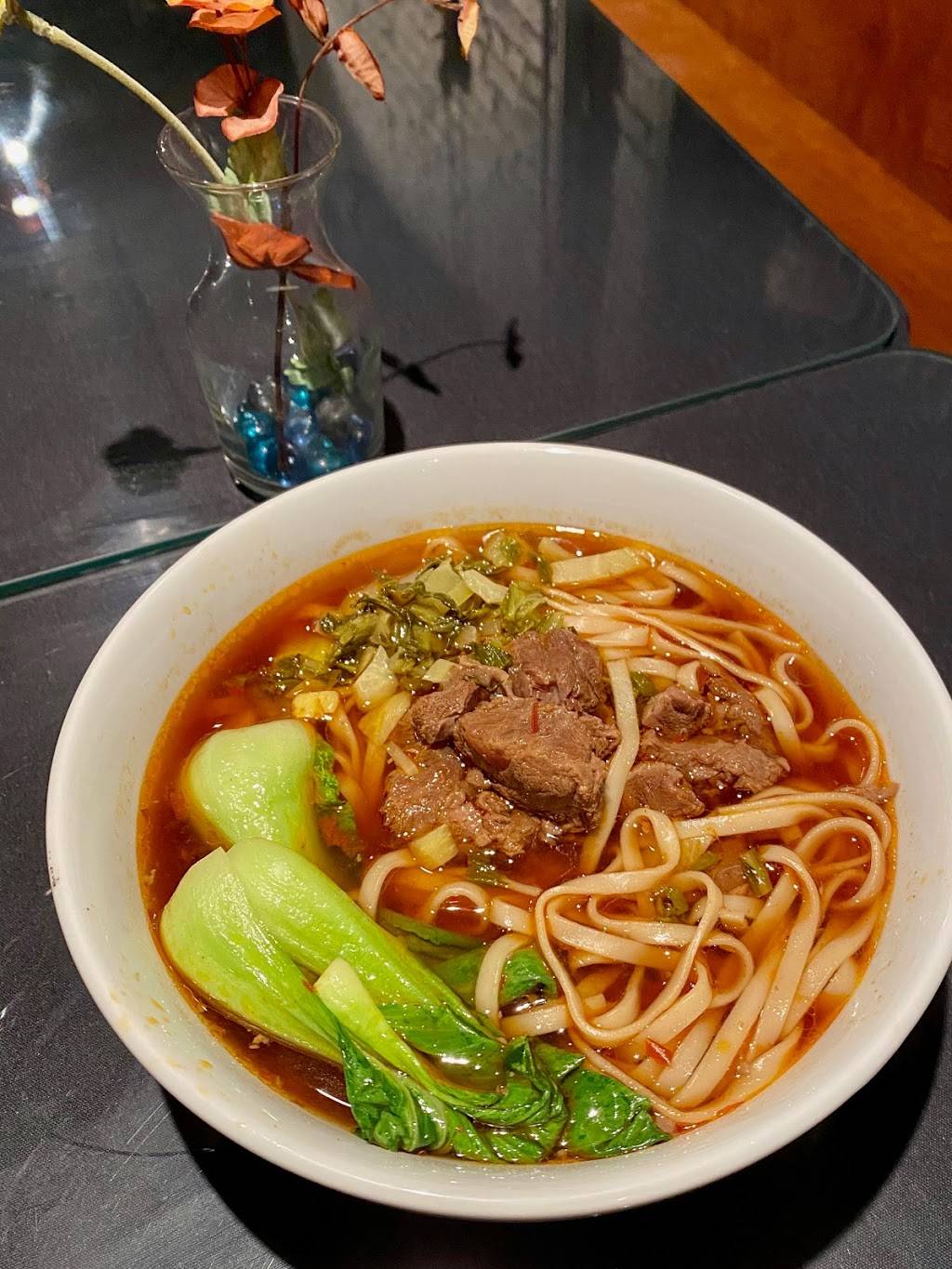 T. ROOTS | restaurant | 249 Main St, Northampton, MA 01060, USA | 4135821880 OR +1 413-582-1880