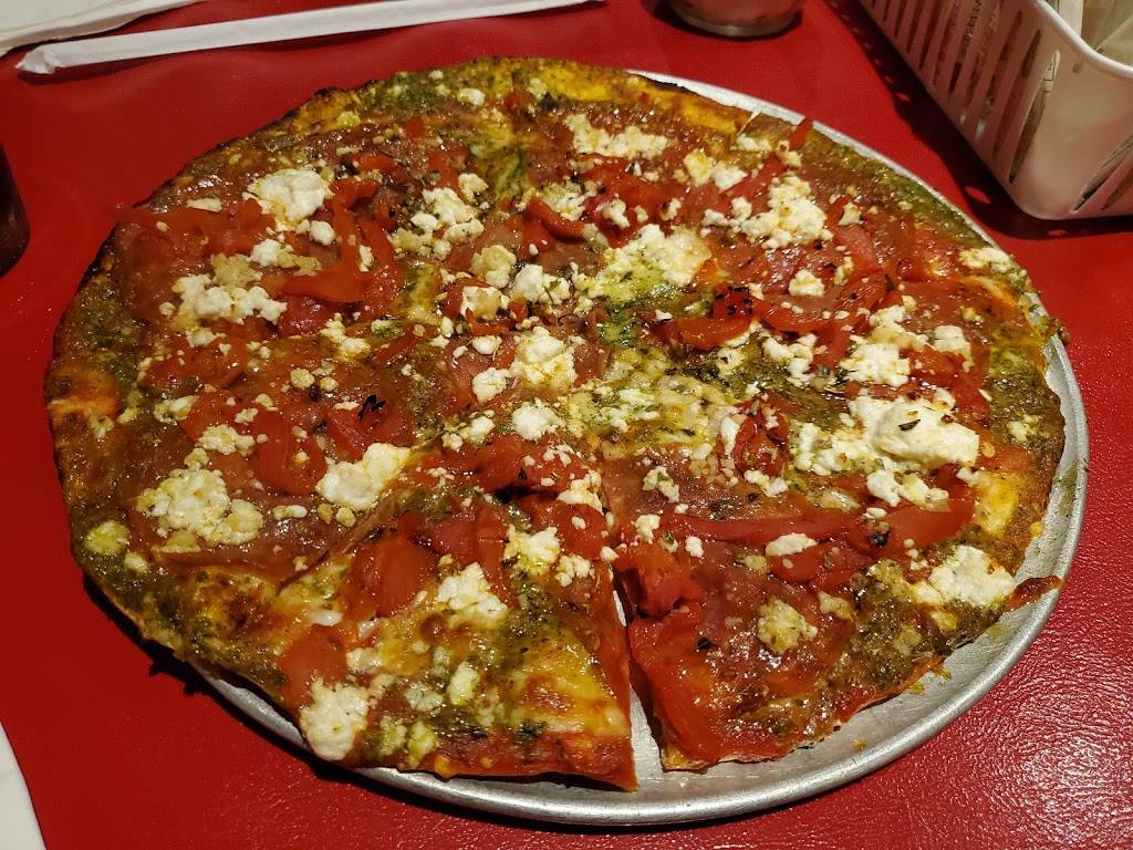 Ardovinos Pizza 5 | restaurant | 145 100 E Sunset Rd Building G, El Paso, TX 79922, USA | 9158428888 OR +1 915-842-8888
