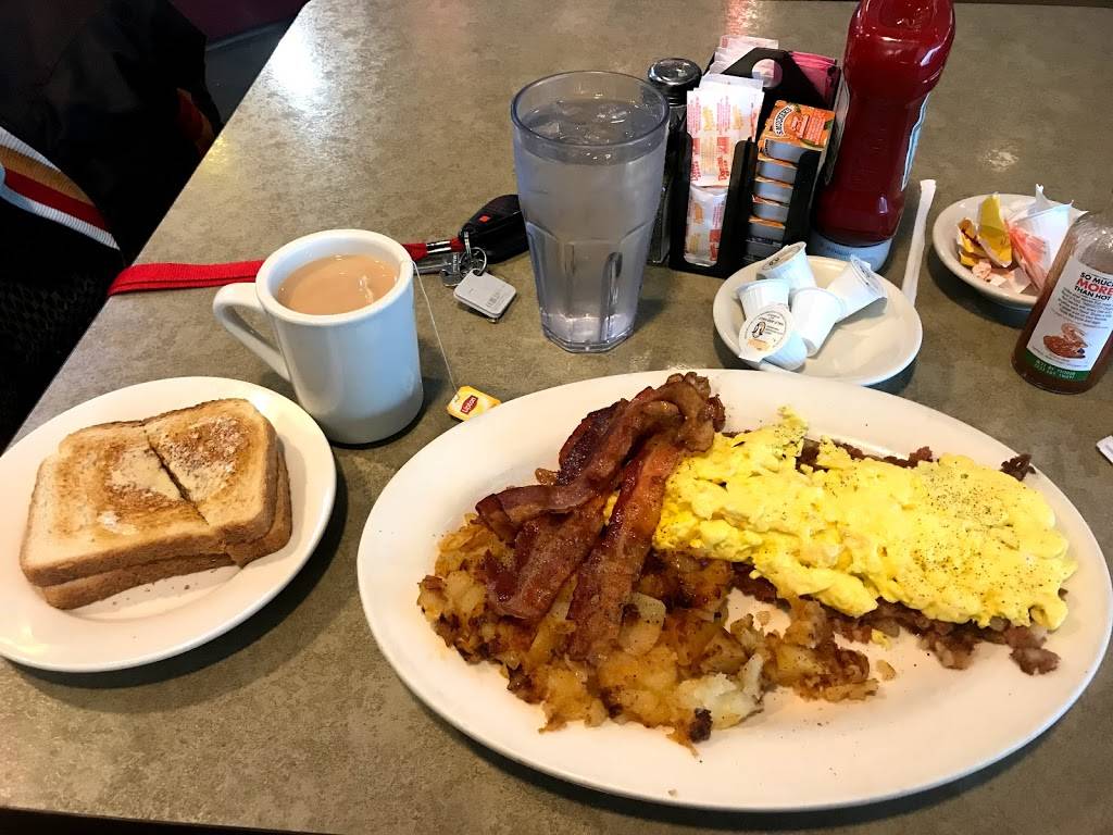 Suffolk Palace Diner | restaurant | 2101 Middle Country Rd, Centereach, NY 11720, USA | 6319811112 OR +1 631-981-1112