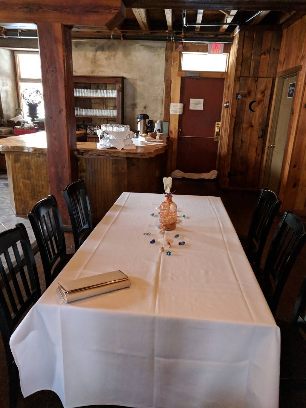 The Rabbit Room | restaurant | 61 N Main St #1, Honeoye Falls, NY 14472, USA | 5855821830 OR +1 585-582-1830