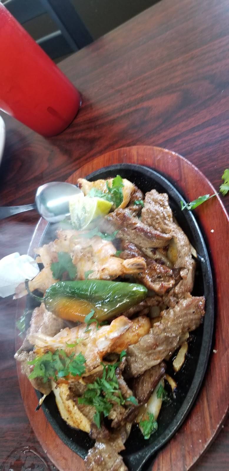 Mucho Mexico Cafe & Bakery | restaurant | 4626 N McCarty St, Houston, TX 77013, USA | 7136736801 OR +1 713-673-6801