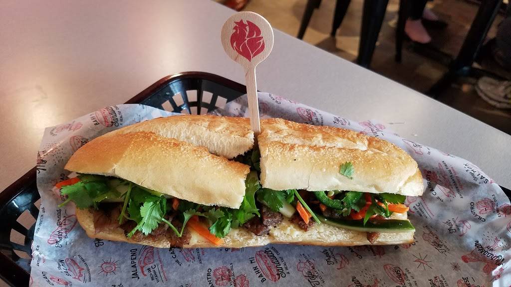 Roostar Vietnamese Grill Galleria | restaurant | 5551 Richmond Ave, Houston, TX 77056, USA | 8327673319 OR +1 832-767-3319