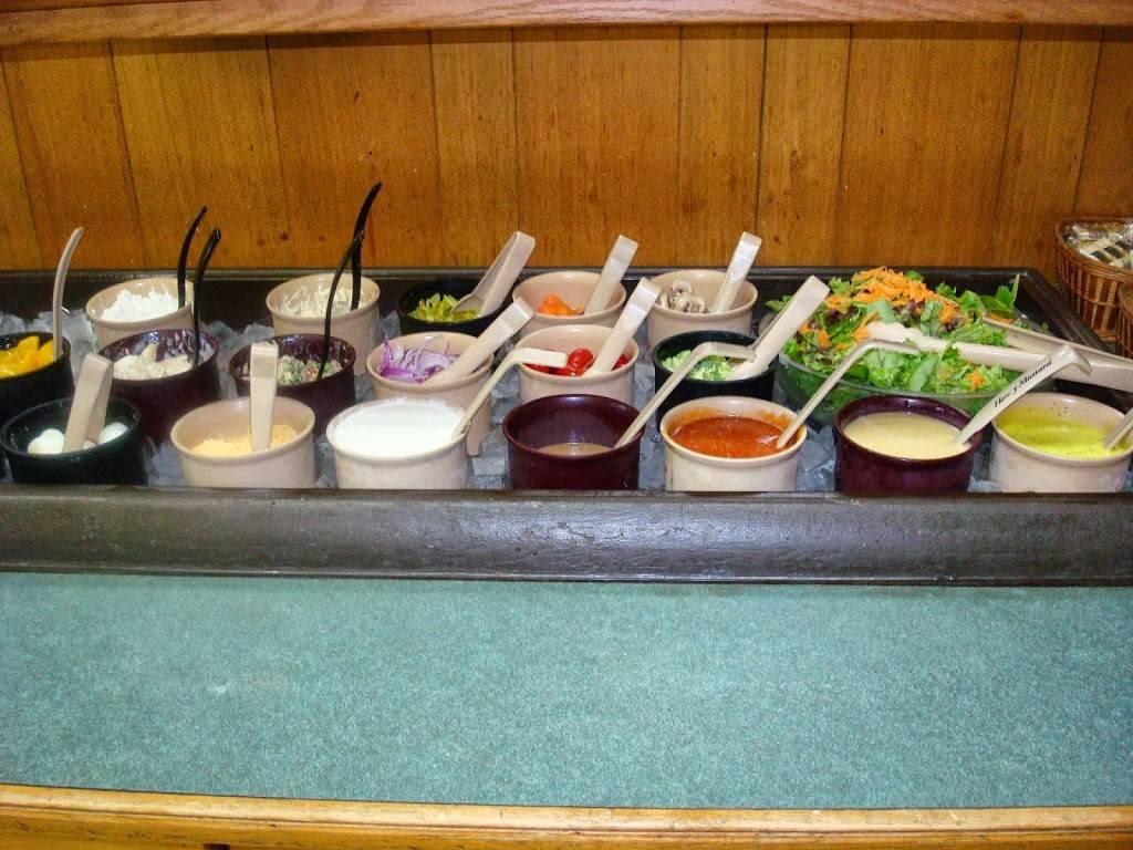 Country Corner Cafe | restaurant | 1225 State Hwy 39, Stockton, MO 65785, USA | 4172765411 OR +1 417-276-5411