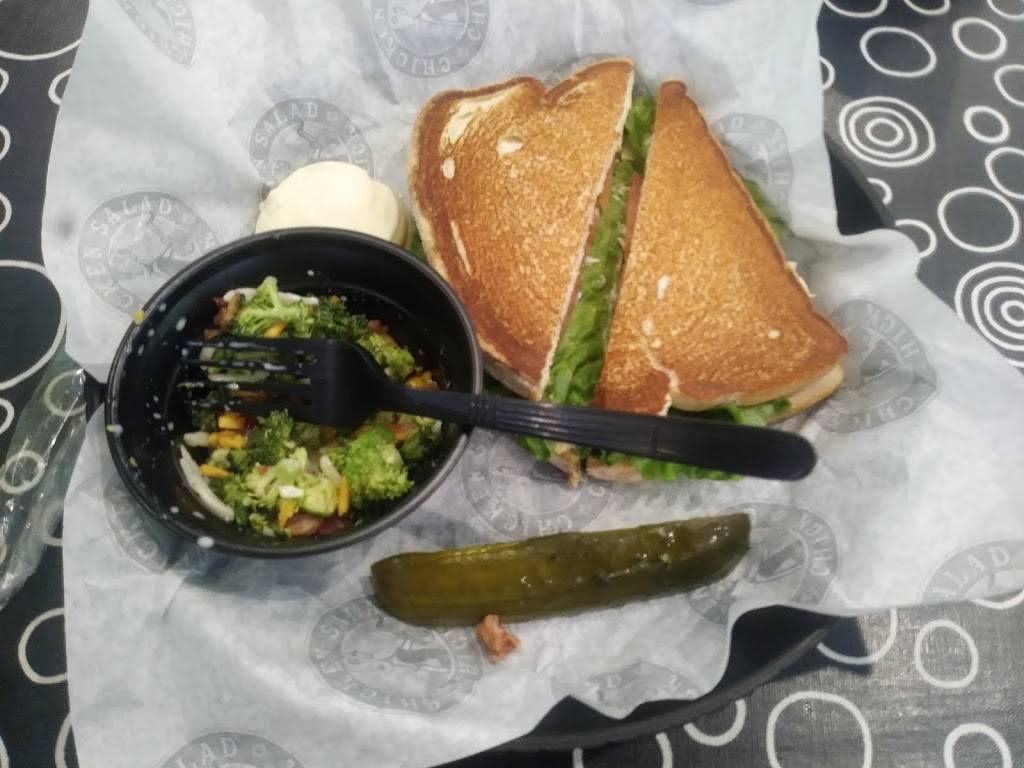 Chicken Salad Chick | restaurant | 17215 Chesterfield Airport Rd, Chesterfield, MO 63005, USA | 6362385603 OR +1 636-238-5603