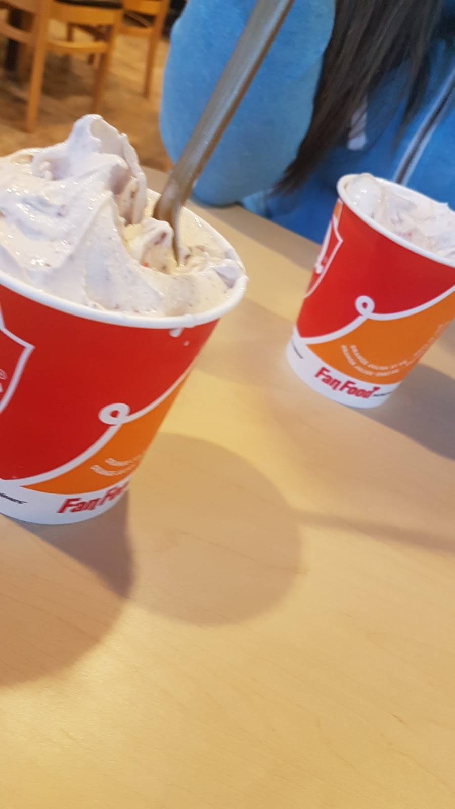 Dairy Queen | restaurant | 51 Simcoe St, Tillsonburg, ON N4G 2H6, Canada | 5196886808 OR +1 519-688-6808