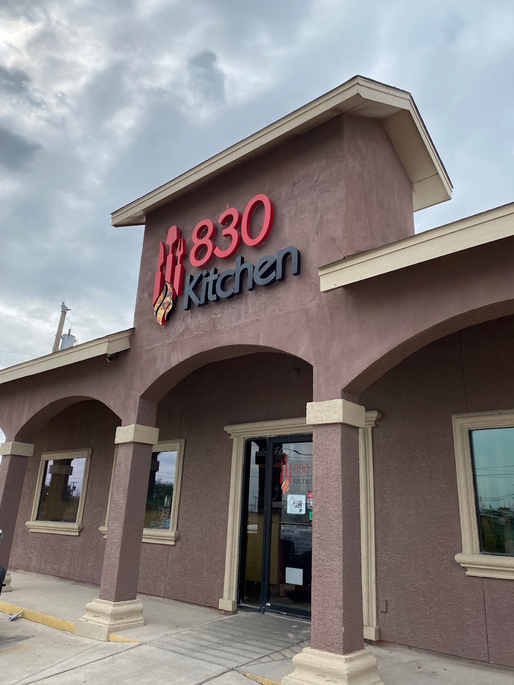 830 Kitchen Restaurant | restaurant | 301 Ave B, Del Rio, TX 78840, USA | 8303083806 OR +1 830-308-3806