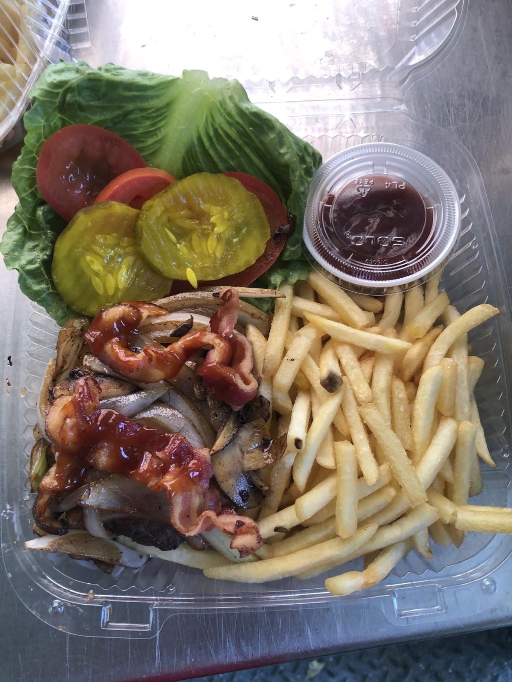 City Streets Eatery | restaurant | 372 Middle Country Rd, Middle Island, NY 11953, USA | 6315699738 OR +1 631-569-9738