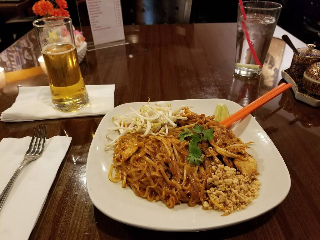 Bangkok Dee Thai Cuisine | restaurant | 10207 N Central Expy, Dallas, TX 75231, USA | 2147393436 OR +1 214-739-3436