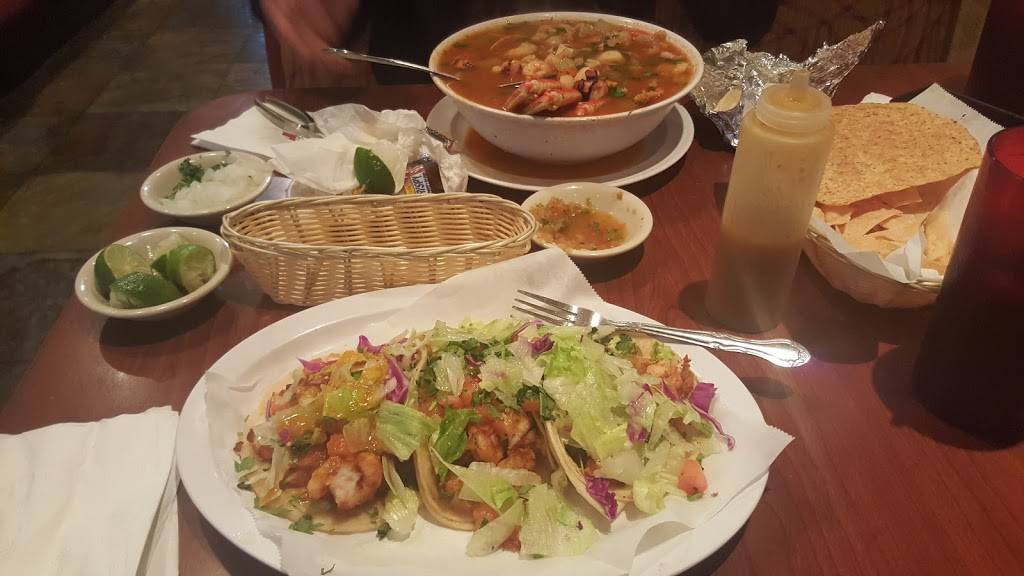 Mariscos Espinoza Riverside | restaurant | 10165 Hole Ave, Riverside, CA 92503, USA | 9516379123 OR +1 951-637-9123