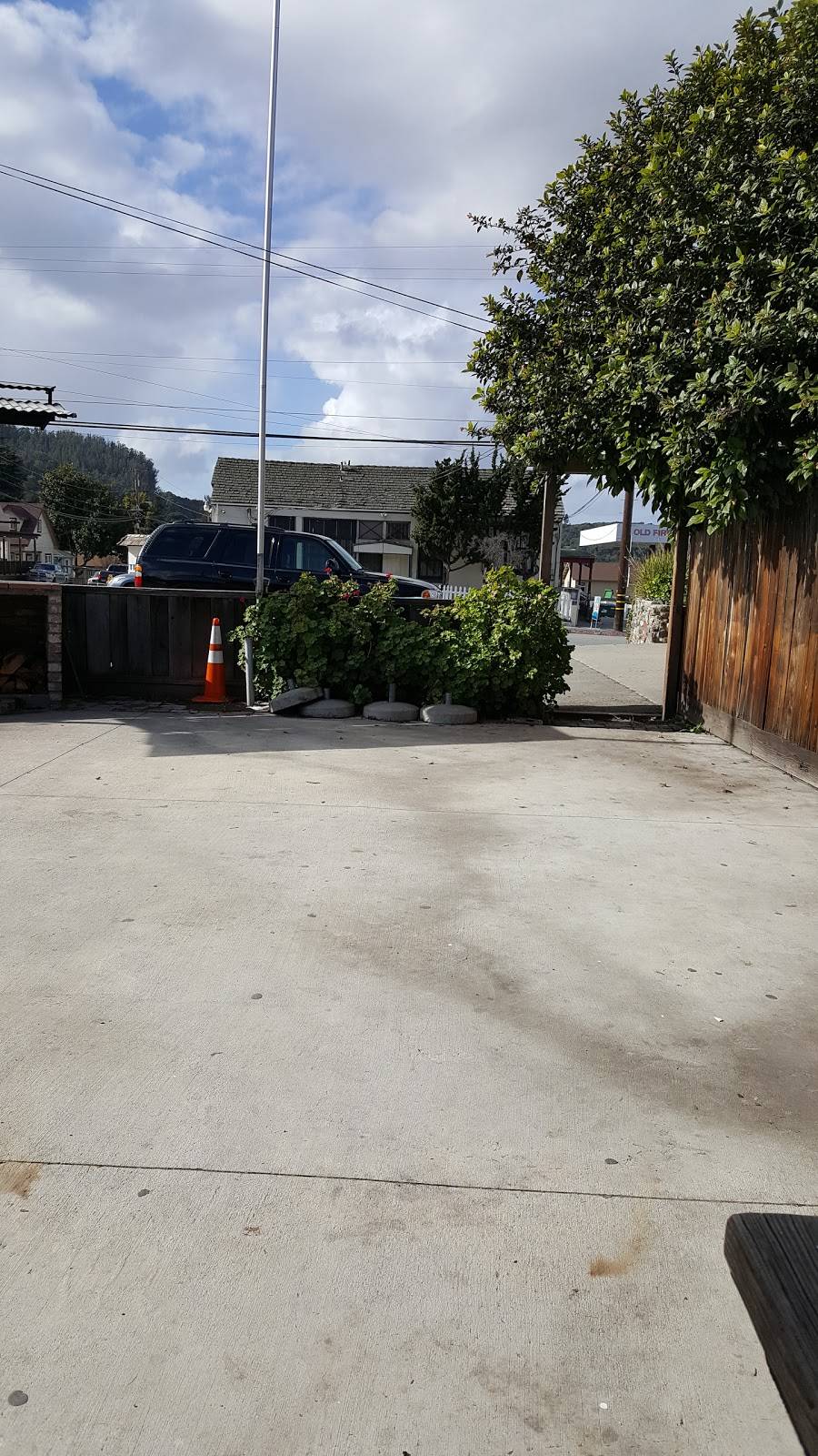 Old Firehouse Market | restaurant | 387 Blohm Ave, Aromas, CA 95004, USA | 8317263280 OR +1 831-726-3280