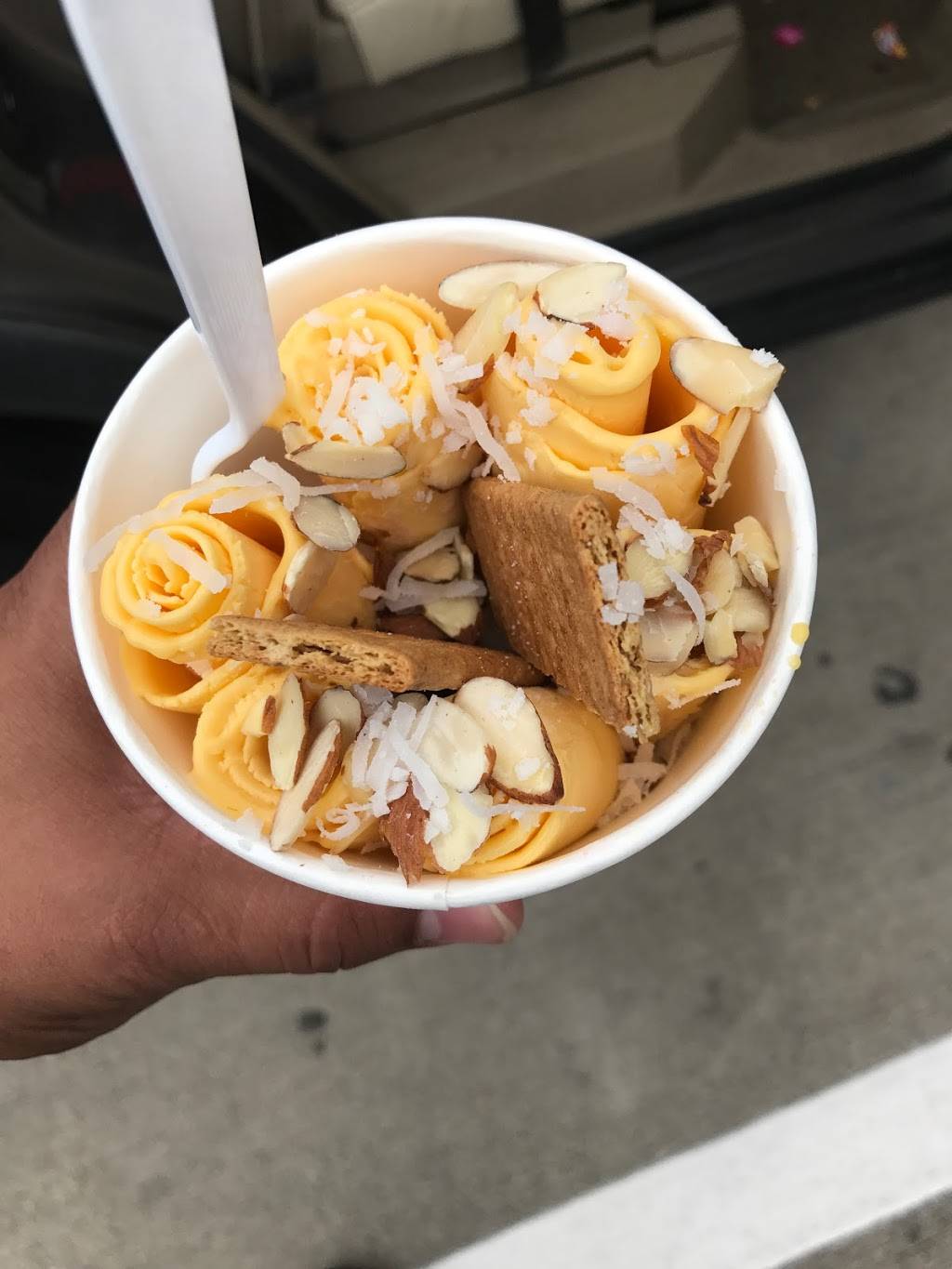 Lets Roll Ice Cream | restaurant | 8150 N MacArthur Blvd Suite #168, Irving, TX 75063, USA | 4694583244 OR +1 469-458-3244