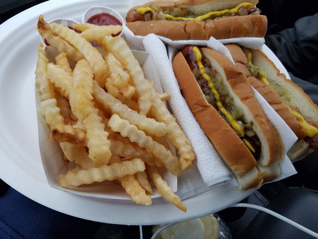 Wasses Hot Dogs | restaurant | 2 N Main St, Rockland, ME 04841, USA | 2075944347 OR +1 207-594-4347