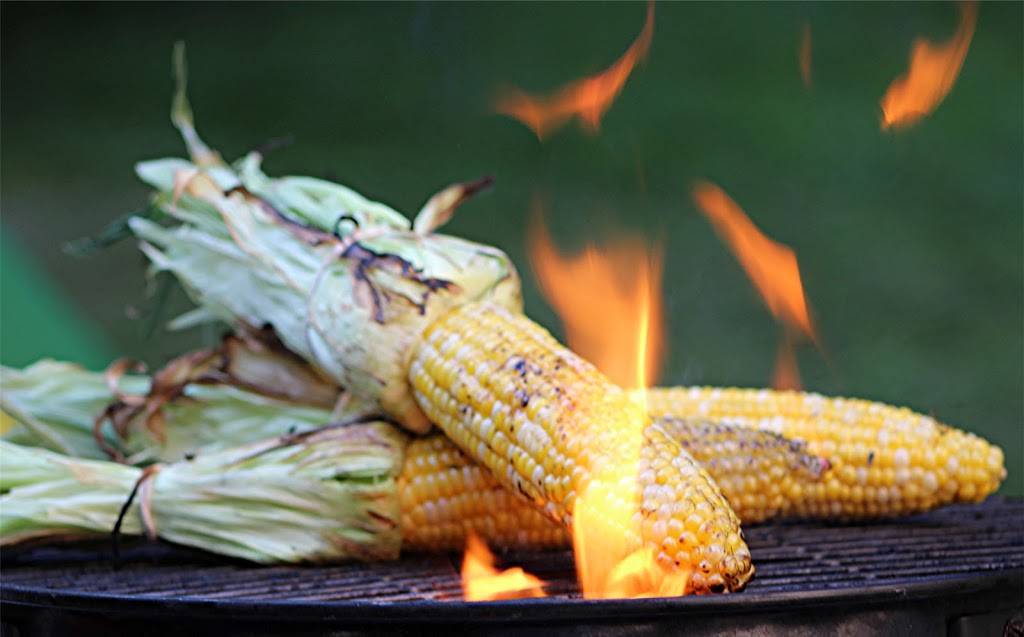 Old Red BBQ | restaurant | 1521 Concord Pike suite 301, Wilmington, DE 19803, USA | 4848818899 OR +1 484-881-8899