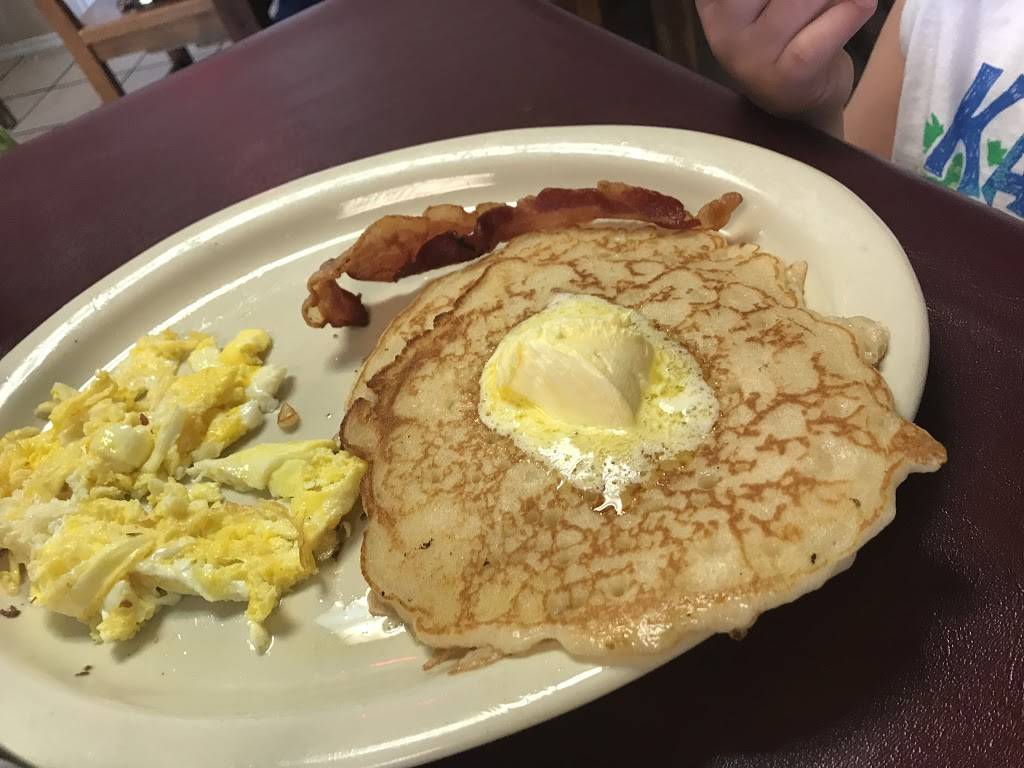 Las Fuentes Restaurant | restaurant | 5300 Doniphan Dr # 3, El Paso, TX 79932, USA | 9155819675 OR +1 915-581-9675