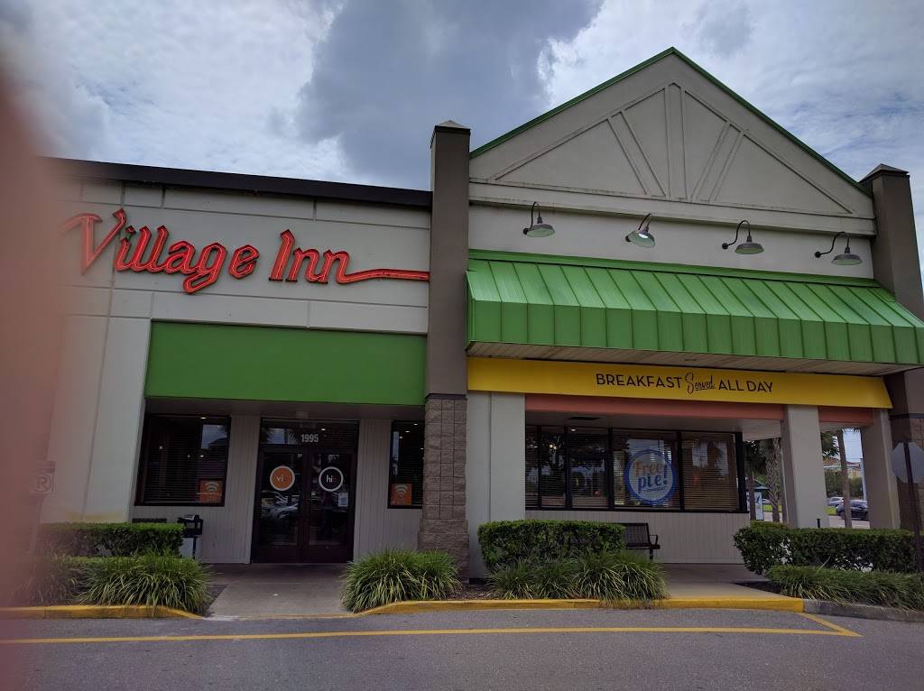 Village Inn | bakery | 1995 W Lumsden Rd, Brandon, FL 33511, USA | 8136577382 OR +1 813-657-7382