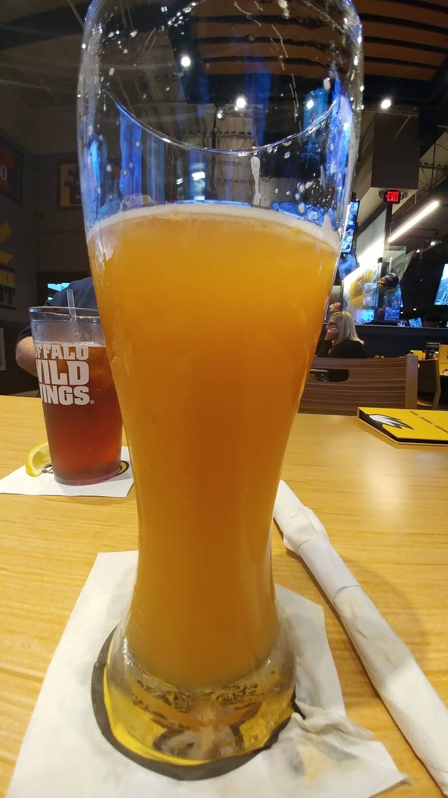 Buffalo Wild Wings | restaurant | 4120 14th St W, Bradenton, FL 34205, USA | 9413454883 OR +1 941-345-4883