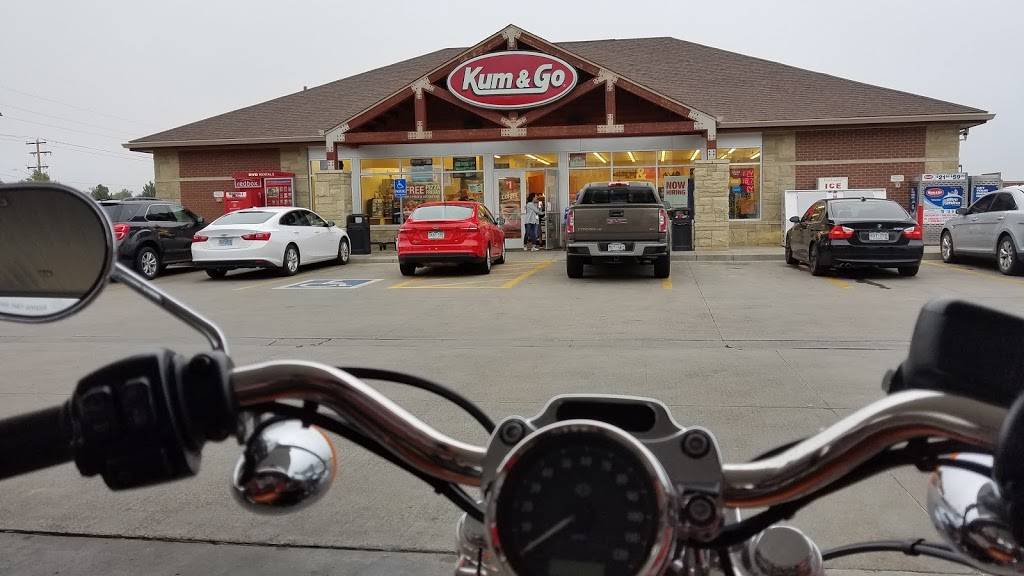 Kum & Go | meal takeaway | 7027 20th St, Greeley, CO 80634, USA | 9703308552 OR +1 970-330-8552
