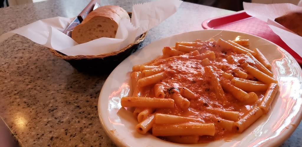 Franks Pizza | restaurant | 2823 Middletown Rd, Bronx, NY 10461, USA | 7188928202 OR +1 718-892-8202