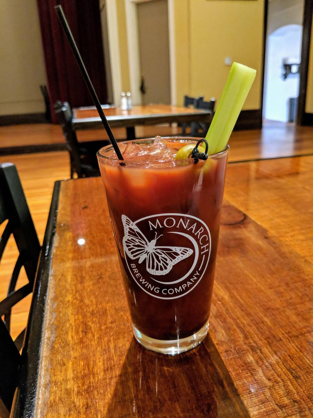 Monarch Brewing Company | restaurant | 212 S Independence St, Monticello, IL 61856, USA | 2176311141 OR +1 217-631-1141