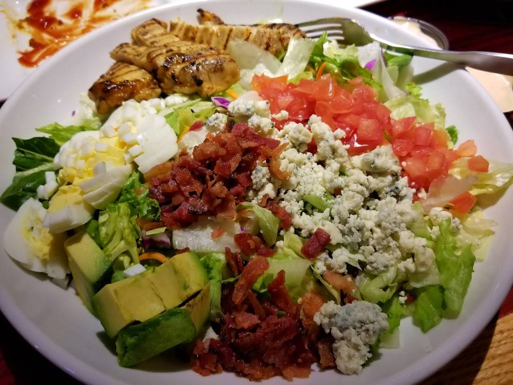 Red Robin Gourmet Burgers and Brews | restaurant | 6600 Topanga Canyon, #49H, Canoga Park, CA 91303, USA | 8188831060 OR +1 818-883-1060