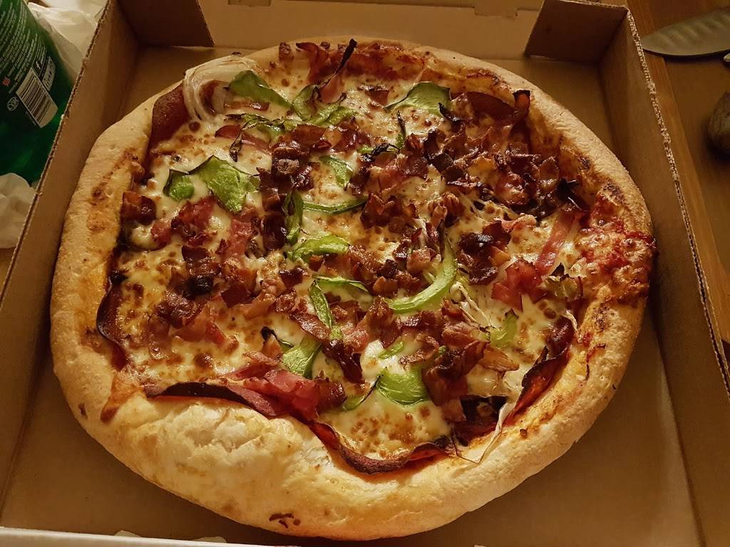 Mikes | restaurant | 340 Boulevard des Laurentides, Saint-Jérôme, QC J7Z 4L7, Canada | 4504385888 OR +1 450-438-5888