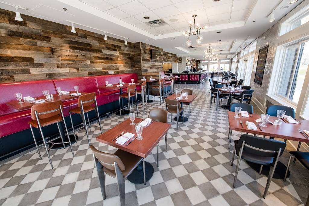 The Brooklyn Restaurant and Bar | restaurant | 8700 Edinbrook Crossing, Brooklyn Park, MN 55443, USA | 7633158535 OR +1 763-315-8535