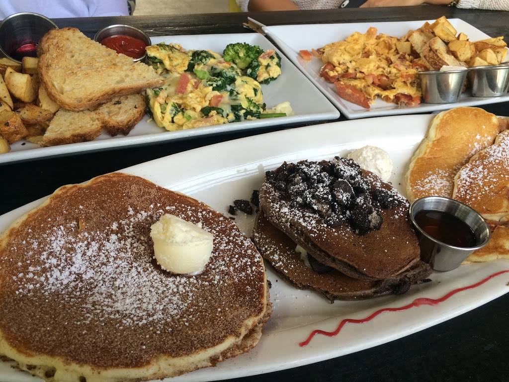 Breakfast Republic | restaurant | 4839 Newport Ave, San Diego, CA 92107, USA | 6192557255 OR +1 619-255-7255