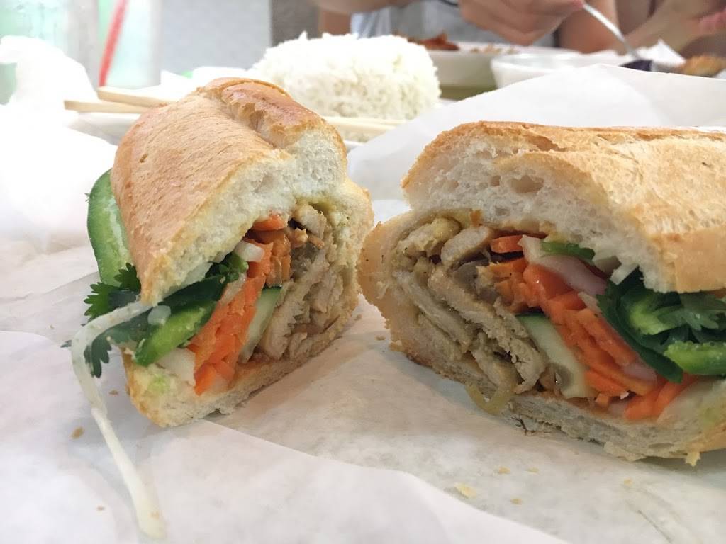 Bistro B | restaurant | 2615 W Pioneer Pkwy #110, Grand Prairie, TX 75051, USA | 9726233100 OR +1 972-623-3100