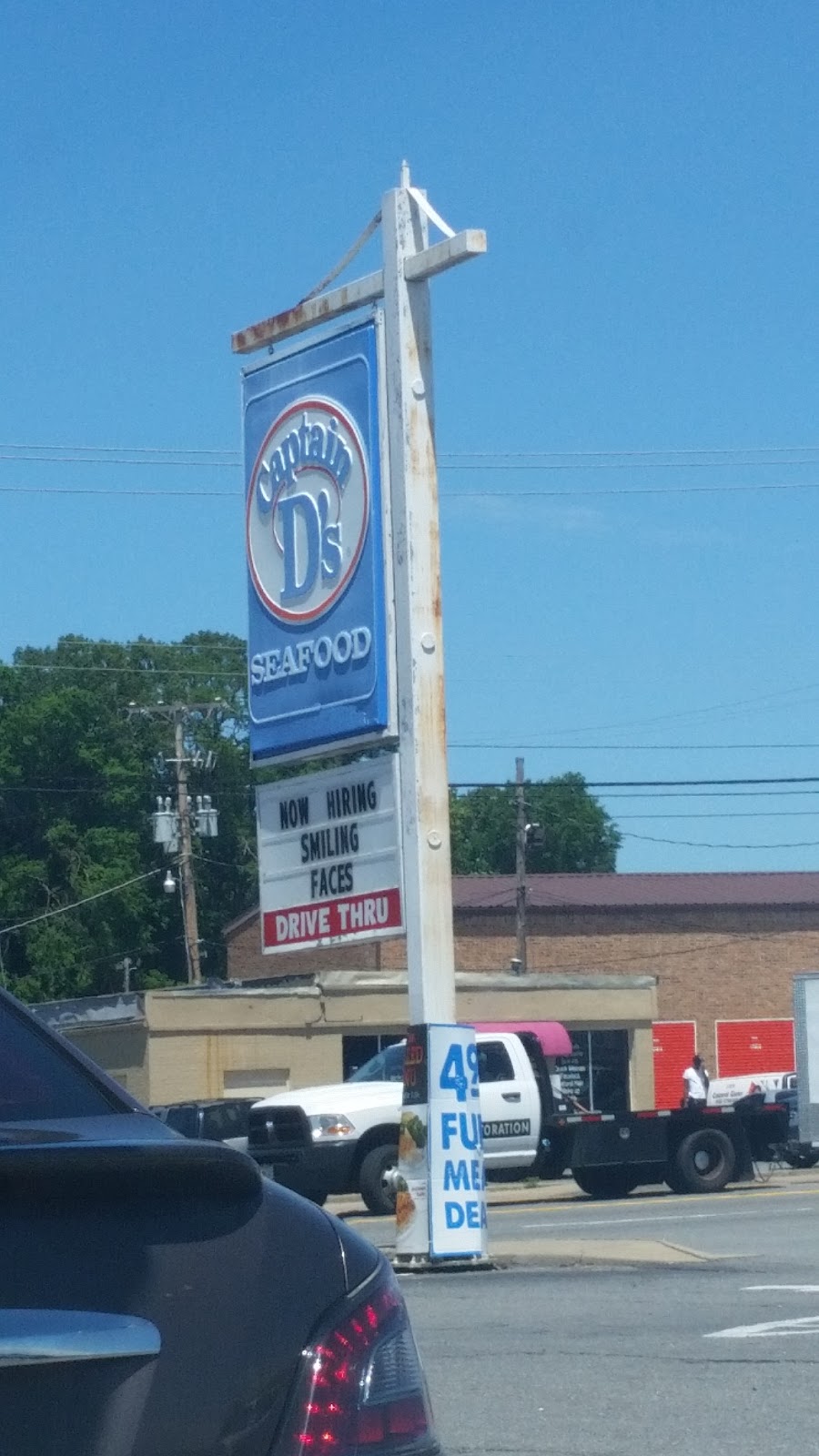 Captain Ds | restaurant | 6301 Colonel Glenn Rd, Little Rock, AR 72204, USA | 5015686244 OR +1 501-568-6244