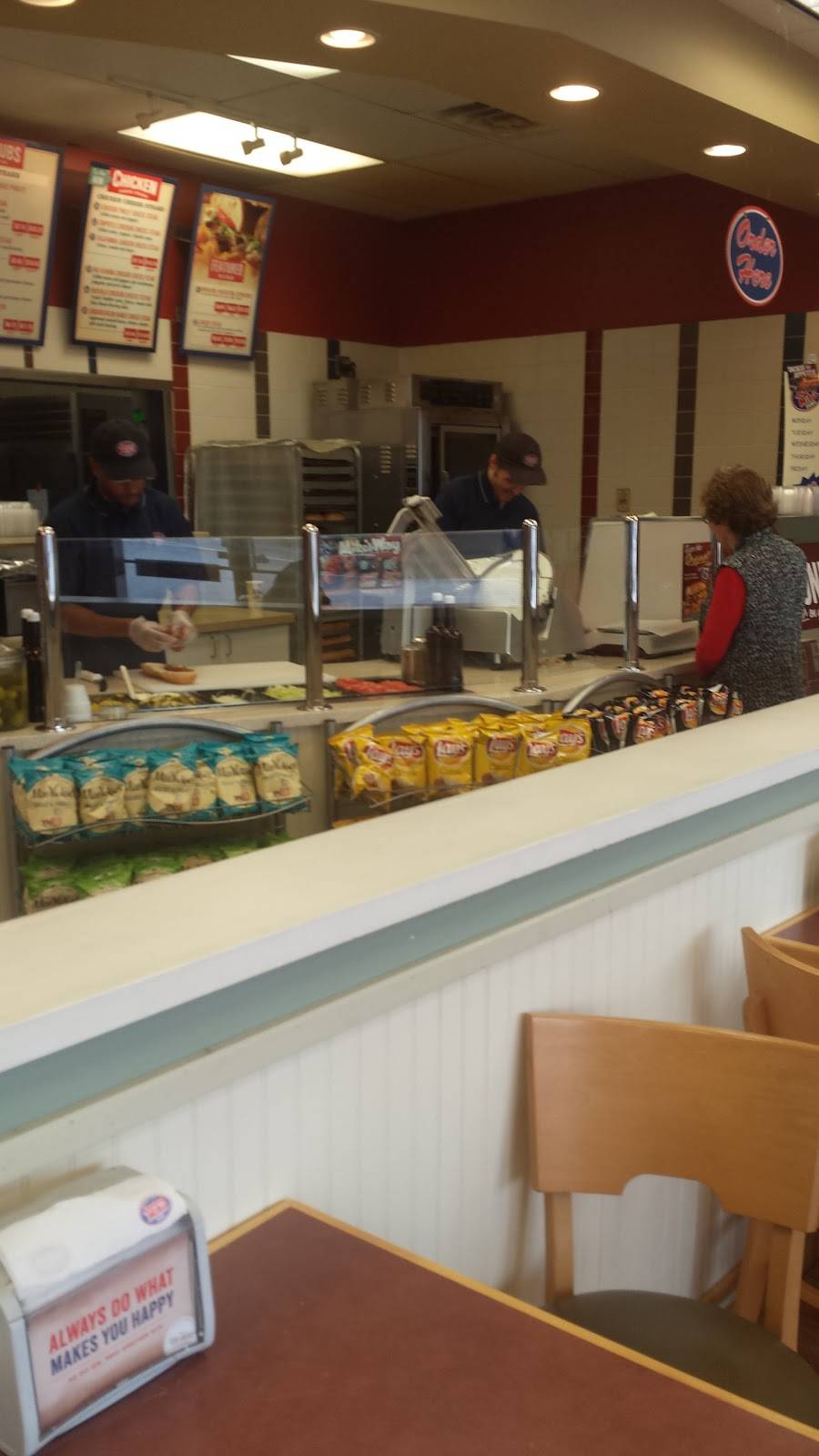 Jersey Mikes Subs | meal takeaway | 2011 Boulevard, Colonial Heights, VA 23834, USA | 8045206080 OR +1 804-520-6080