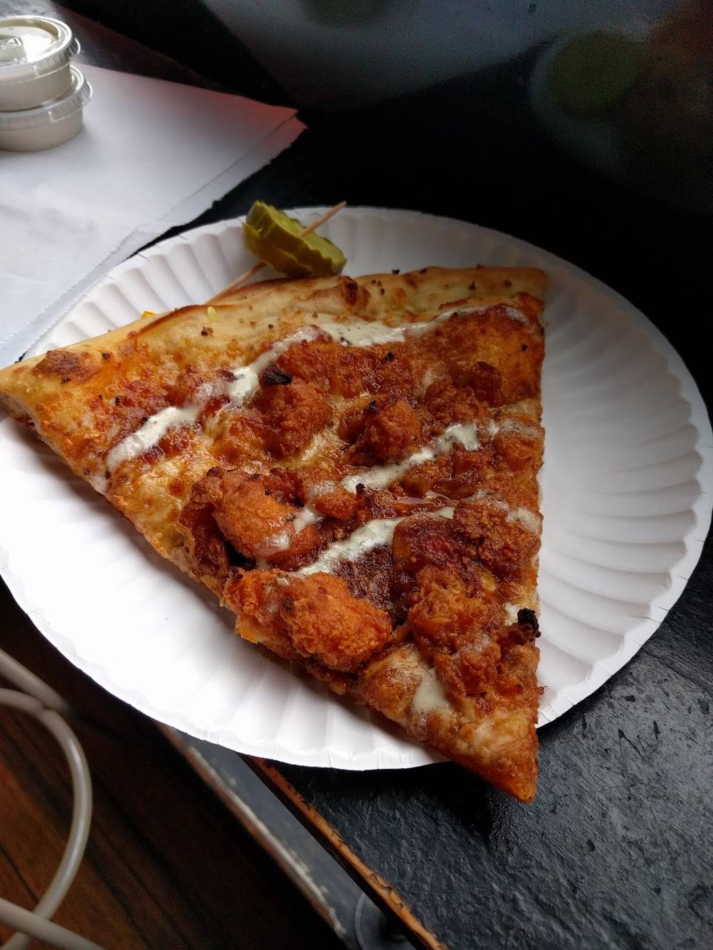 Mikeys Late Night Slice | restaurant | 15 E Duncan St, Columbus, OH 43202, USA | 6142620680 OR +1 614-262-0680