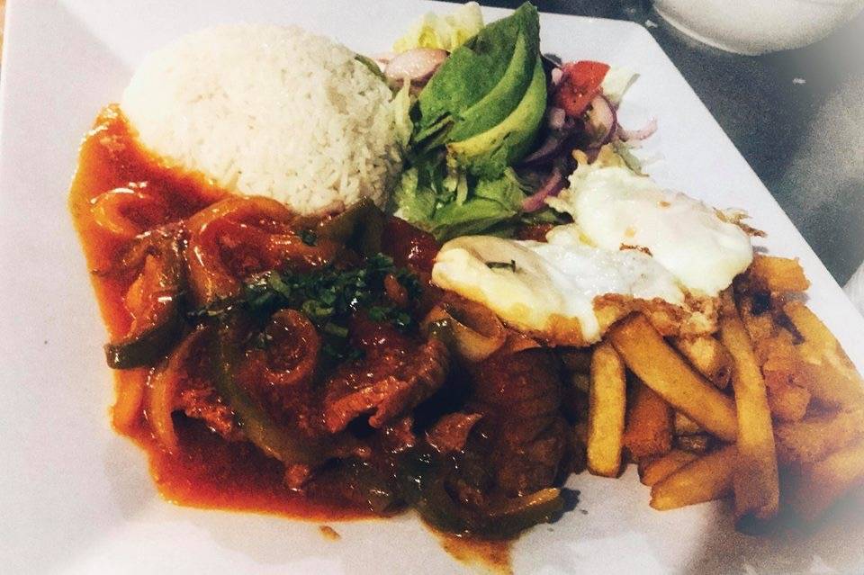 El Nuevo Salinas | restaurant | 102-02 Northern Blvd, Flushing, NY 11368, USA | 7182051980 OR +1 718-205-1980