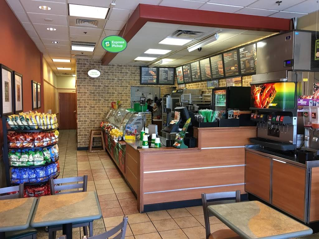 Subway | restaurant | 7070-04 Seminole Pratt Whitney Rd, Loxahatchee, FL 33470, USA | 5617986999 OR +1 561-798-6999