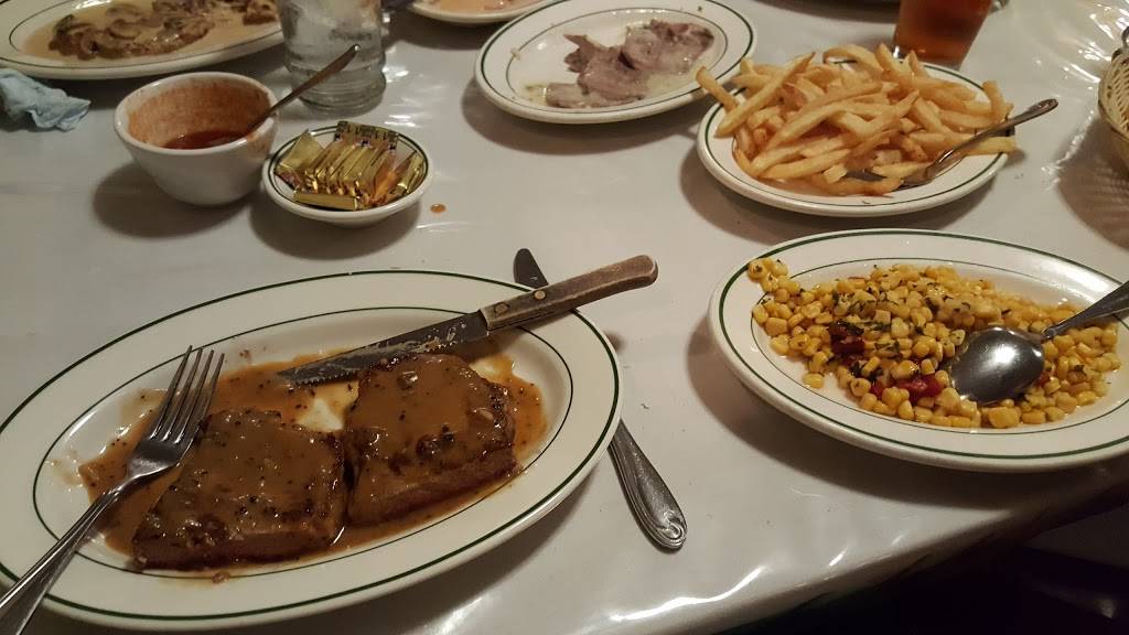 Benjis French Basque Restaurant | restaurant | 4001 Rosedale Hwy, Bakersfield, CA 93308, USA | 6613280400 OR +1 661-328-0400