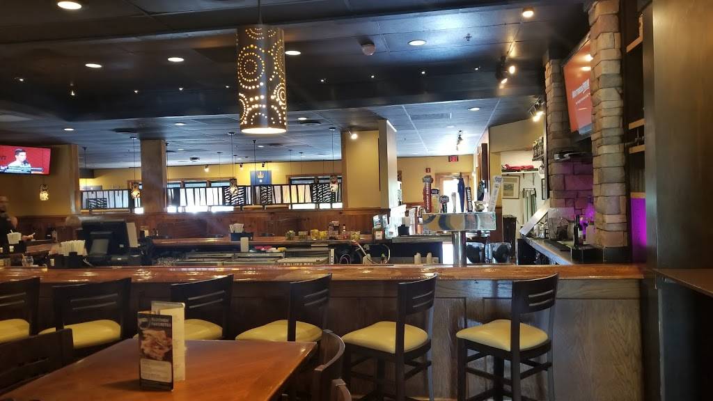 Outback Steakhouse | restaurant | 132 Marsh Hill Rd, Orange, CT 06477, USA | 2037950700 OR +1 203-795-0700