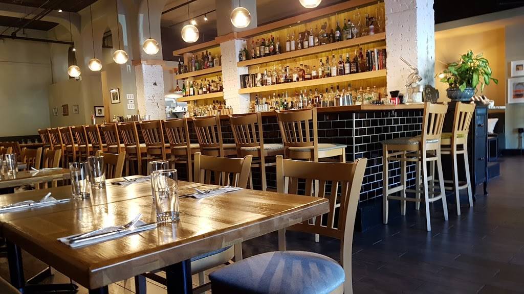 deadhorse hill | cafe | 281 Main St, Worcester, MA 01608, USA | 7744207107 OR +1 774-420-7107