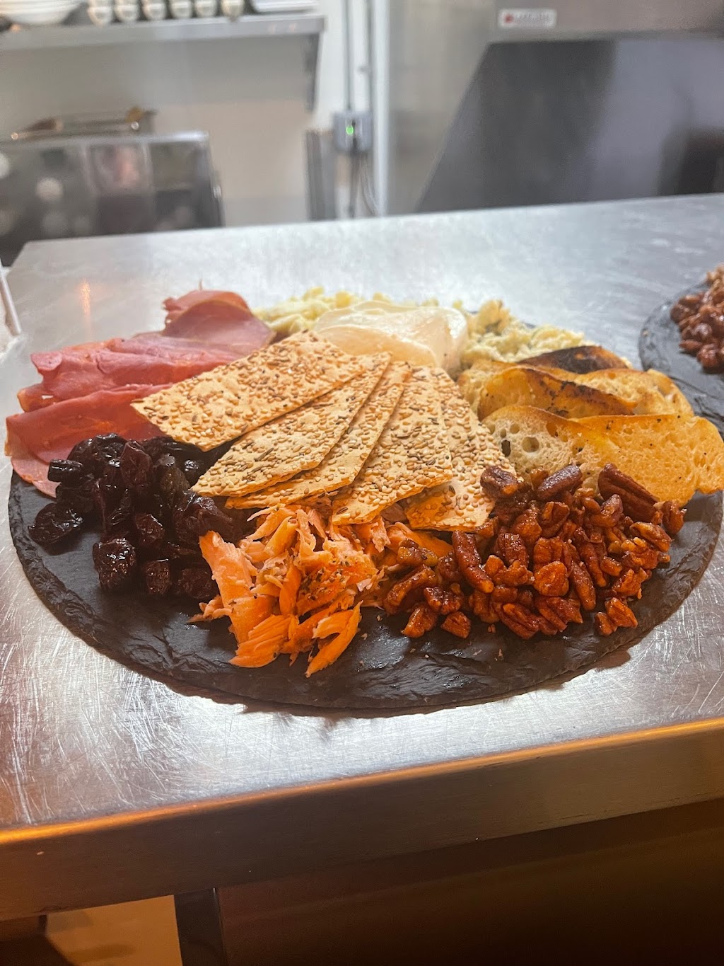 Havana Island BBQ and Tapas | restaurant | 207 N Main St, Ann Arbor, MI 48104, USA | 7347807344 OR +1 734-780-7344