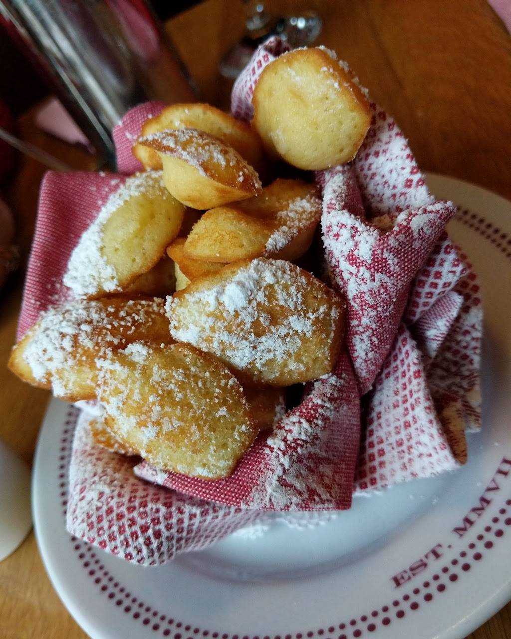 Bar Boulud | night club | 776 Boylston St, Boston, MA 02199, USA | 6175358800 OR +1 617-535-8800