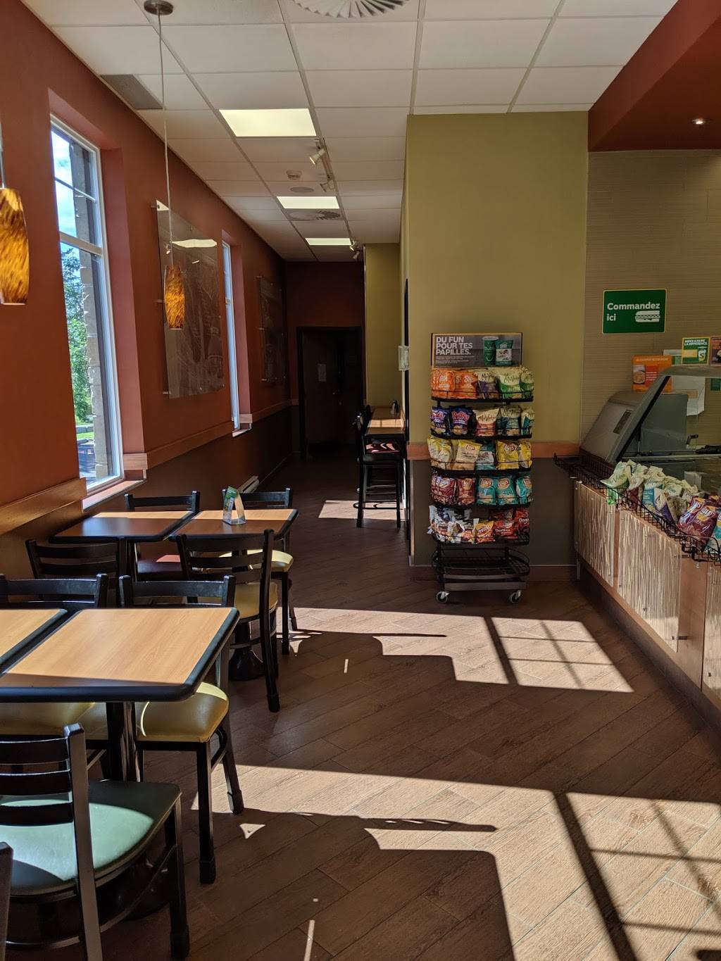 Subway | restaurant | 1025 Boulevard du Lac, Lac-Beauport, QC G3B 0X1, Canada | 4183162838 OR +1 418-316-2838