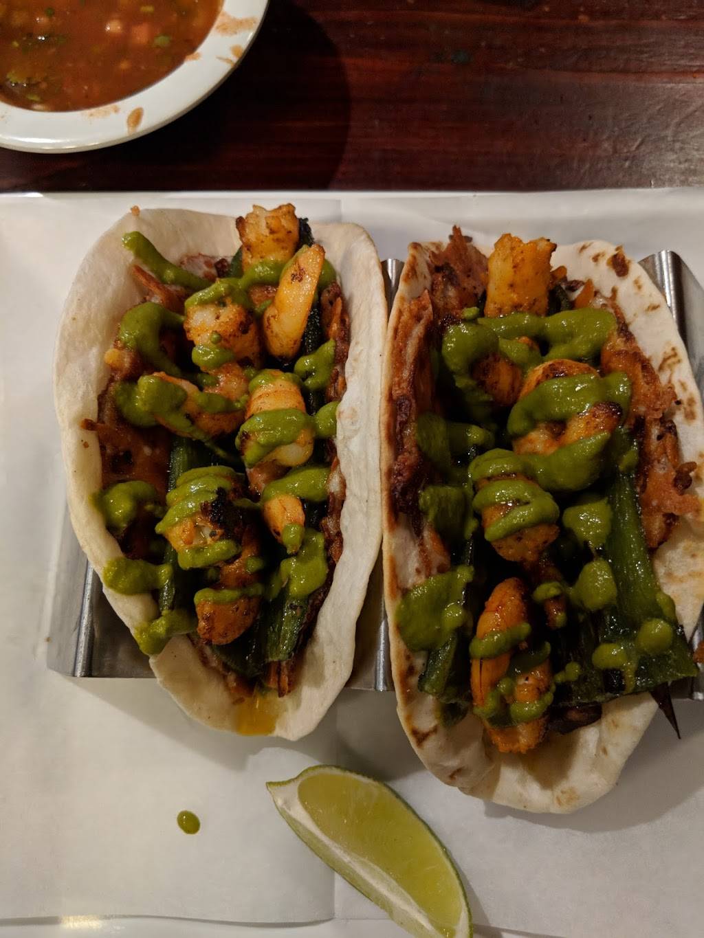 Catch 818 Mariscos | restaurant | 7900 Woodley Ave, Van Nuys, CA 91406, USA | 8184538407 OR +1 818-453-8407